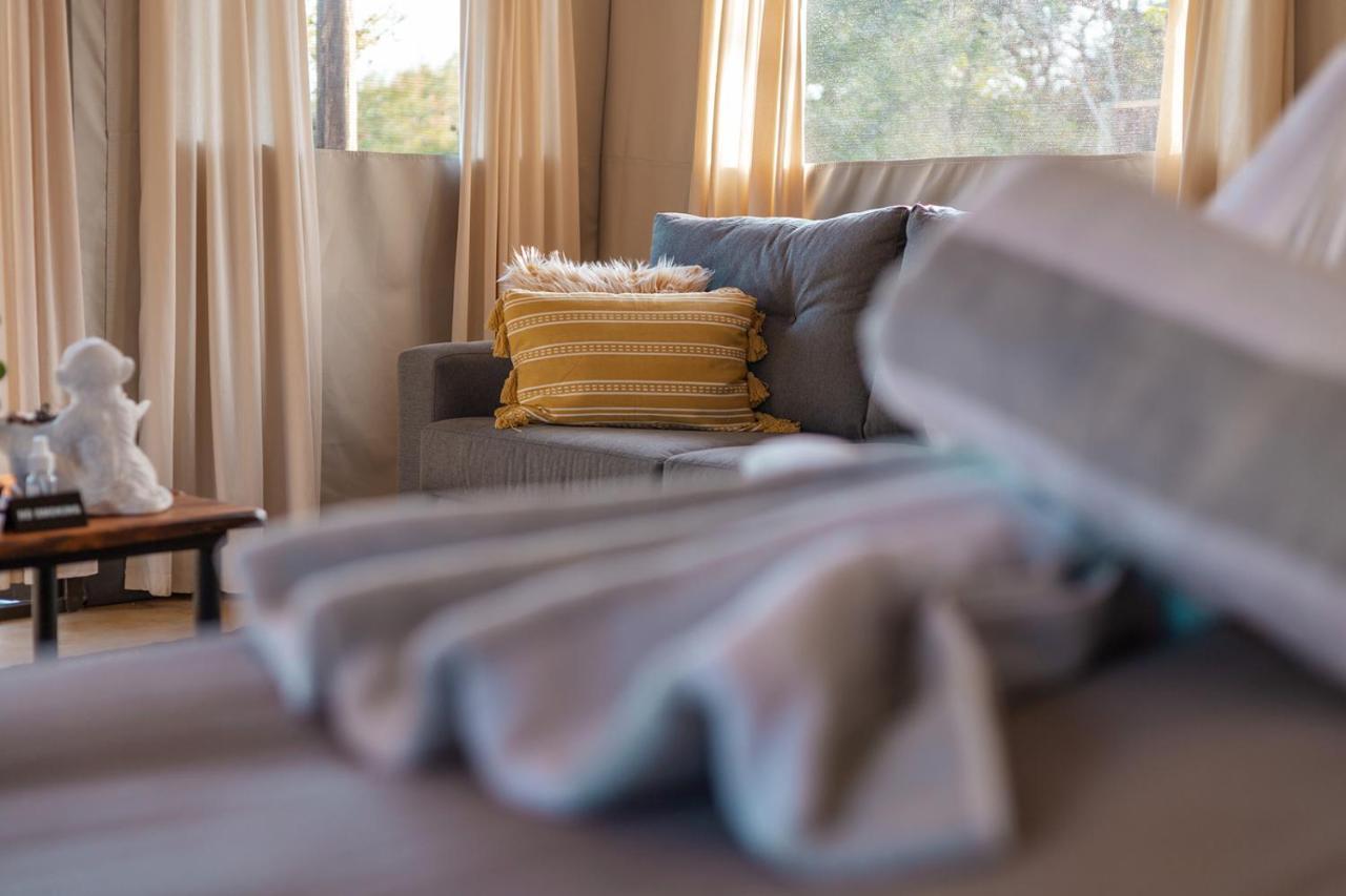 Umkumbe Bush Lodge - Luxury Tented Camp Khu bảo tồn Sabi Sand Ngoại thất bức ảnh